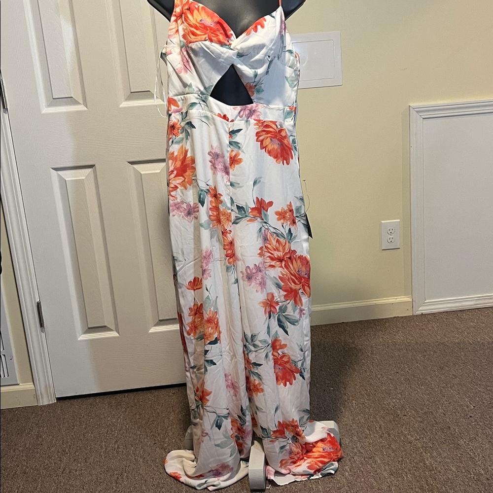 Lulu's Vibrant Floral Dress with Spaghetti Straps - Picture 4 of 8
